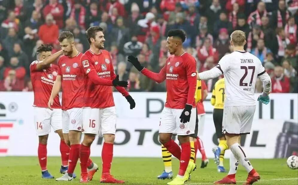 德甲焦点战：拜仁主场迎战美因茨，三分是唯一目标