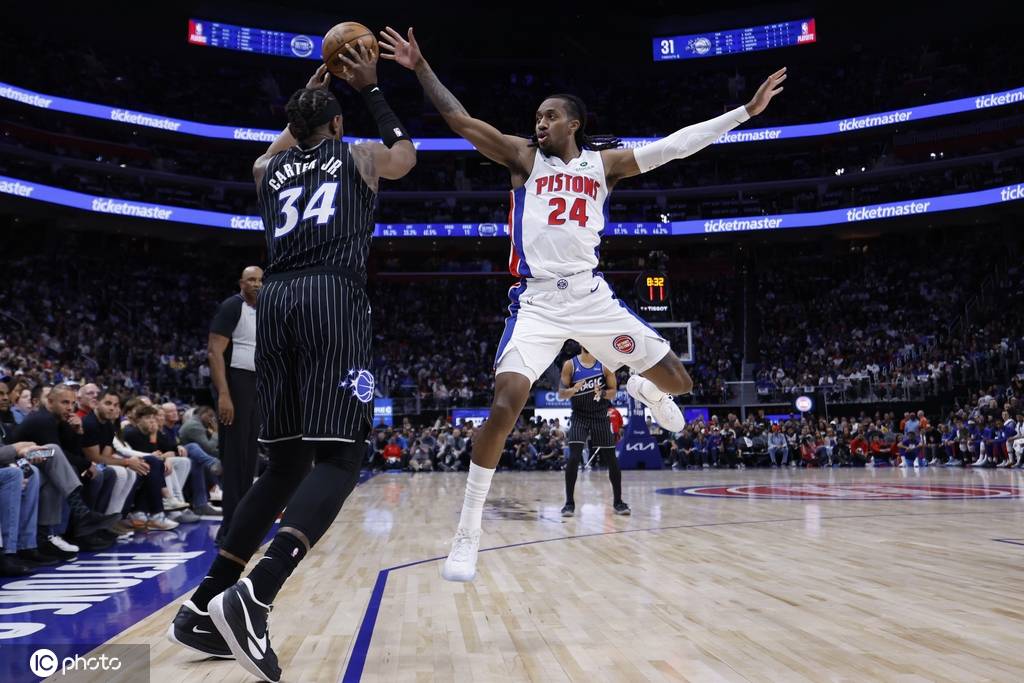 坎宁安45分班凯罗45+9+7 活塞胜魔术总分2-3